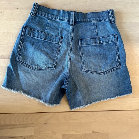 Madewell High Waisted Mom Shorts - Picture 2 of 3